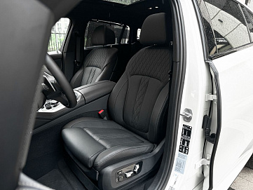 BMW X6, 2024г, полный привод, автомат