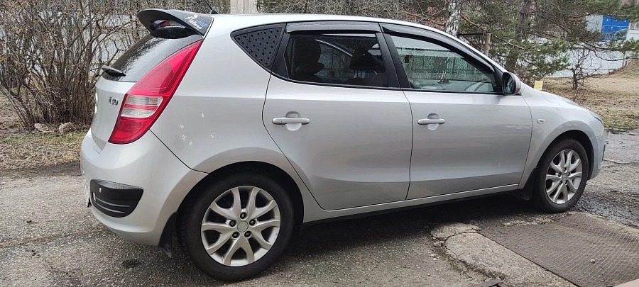 Hyundai i30, 2009г., передний привод, автомат
