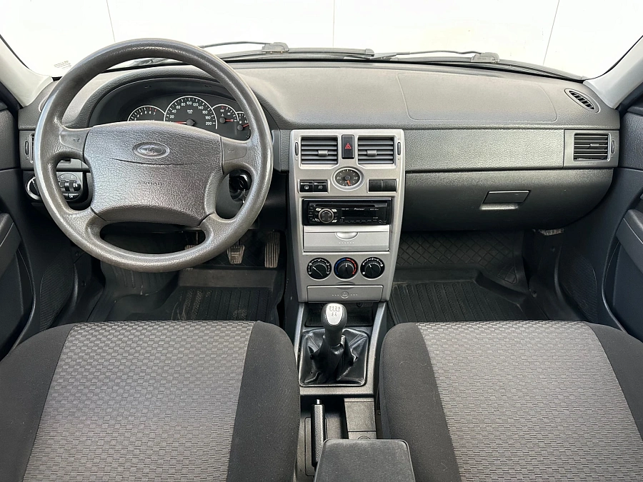 Lada (ВАЗ) Priora, 2011г., передний привод, механика