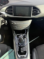 Peugeot 308, 2019г, передний привод, автомат