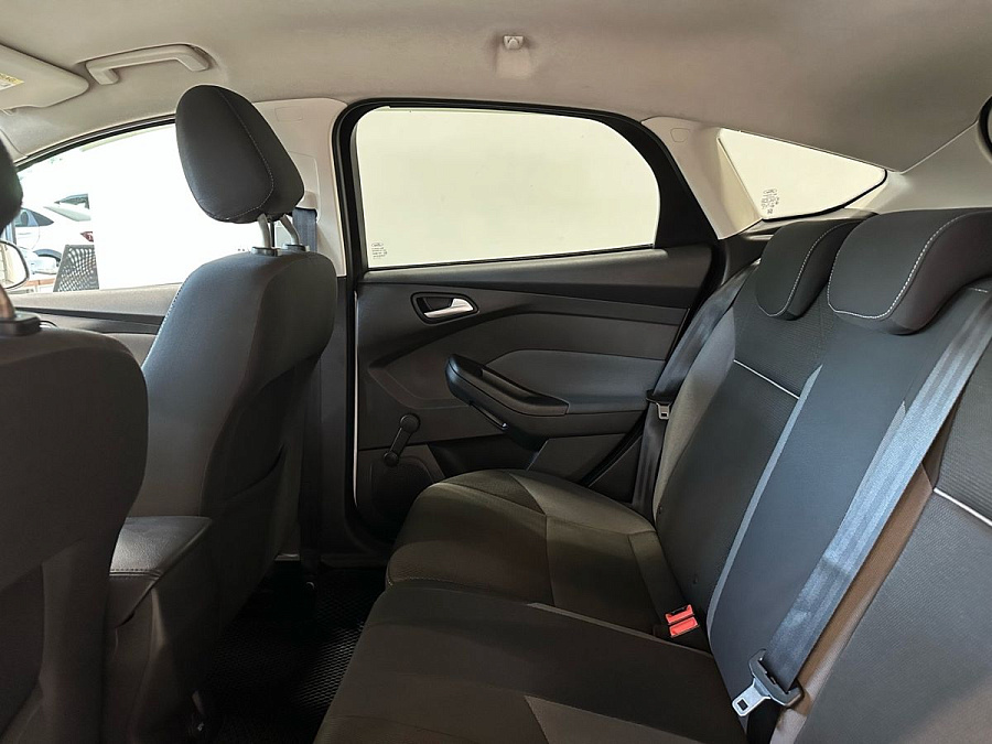 Ford Focus, 2014г., передний привод, робот