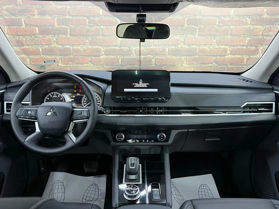 Mitsubishi Outlander, 2023г., полный привод, вариатор