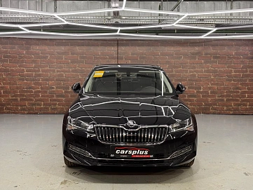 Skoda Superb, 2025г, передний привод, робот