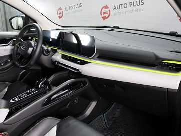 Geely Coolray, 2023г, передний привод, робот