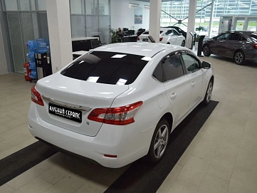 Nissan Sentra, 2015г, передний привод, вариатор