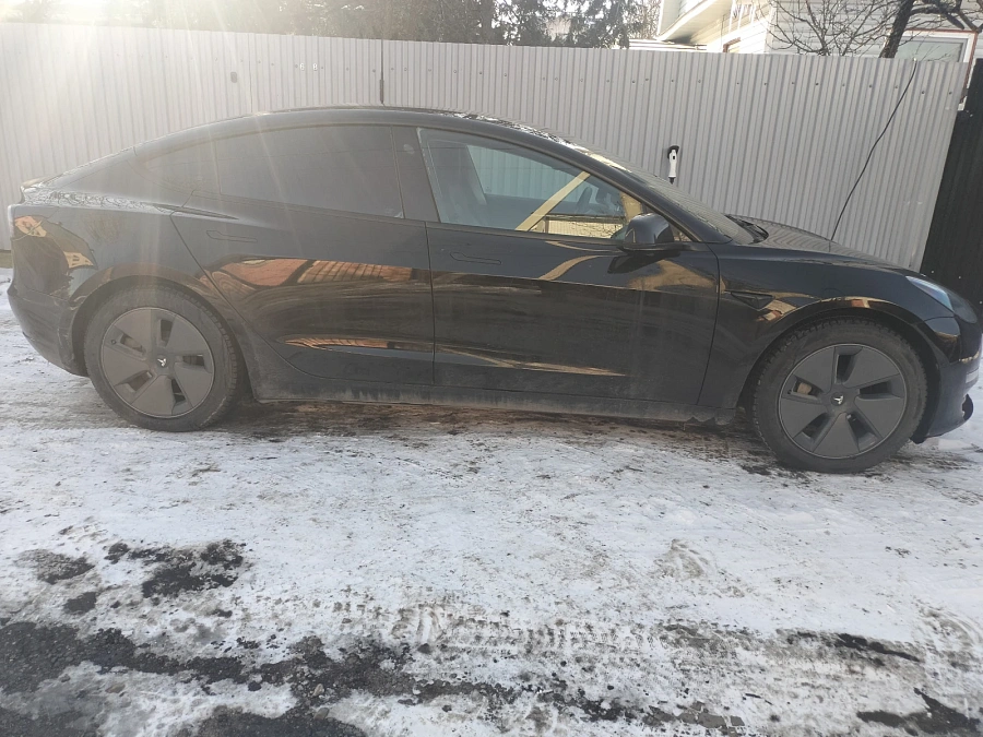 Tesla Model 3, 2022г., задний привод, автомат