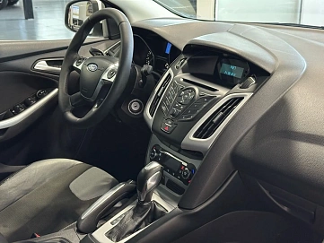 Ford Focus, 2012г, передний привод, робот
