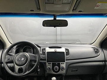 Kia Cerato, 2010г, передний привод, механика