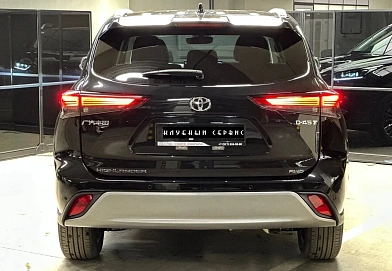Toyota Highlander, 2025г, полный привод, автомат