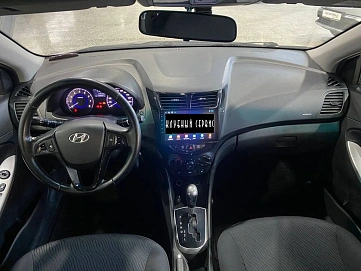 Hyundai Solaris, 2011г, передний привод, автомат