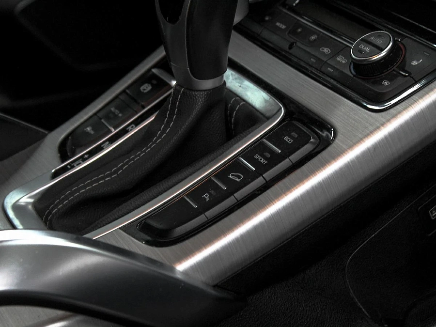 Geely Atlas, 2018г., передний привод, автомат