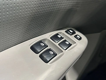 Kia Carnival, 2008г, передний привод, автомат