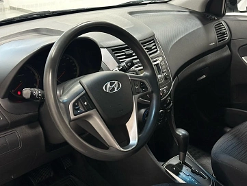 Hyundai Solaris, 2014г, передний привод, автомат