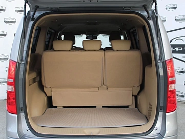 Hyundai , 2018г., задний привод, автомат