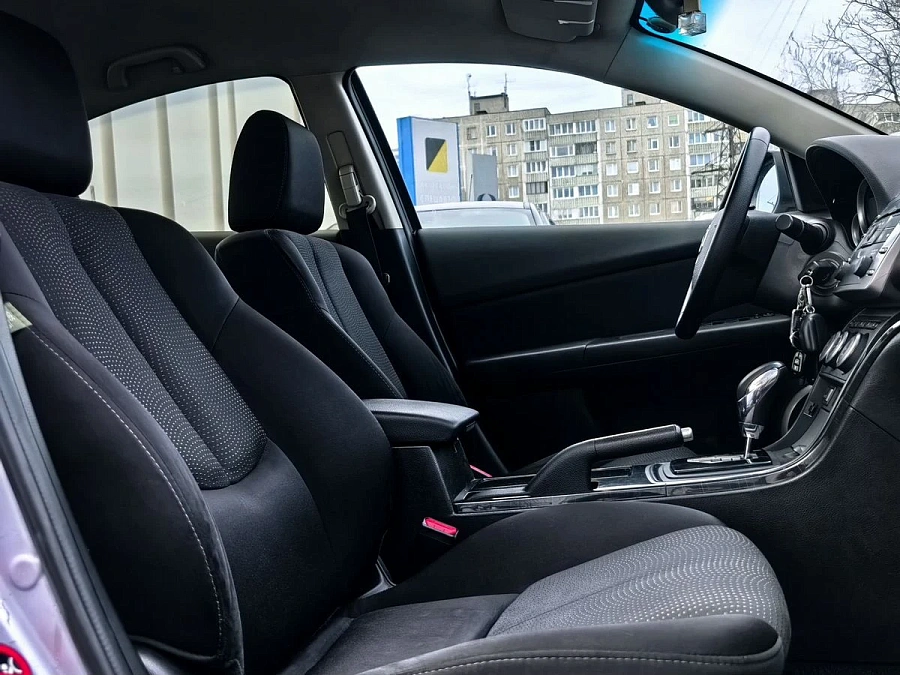 Mazda 6, 2008г., передний привод, автомат