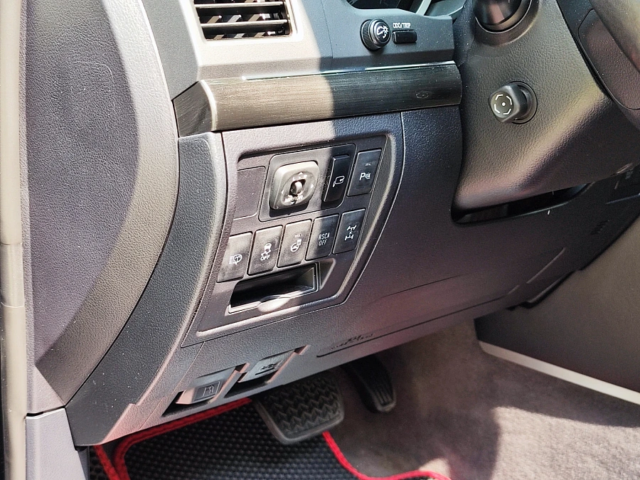 Toyota Land Cruiser, 2013г., полный привод, автомат