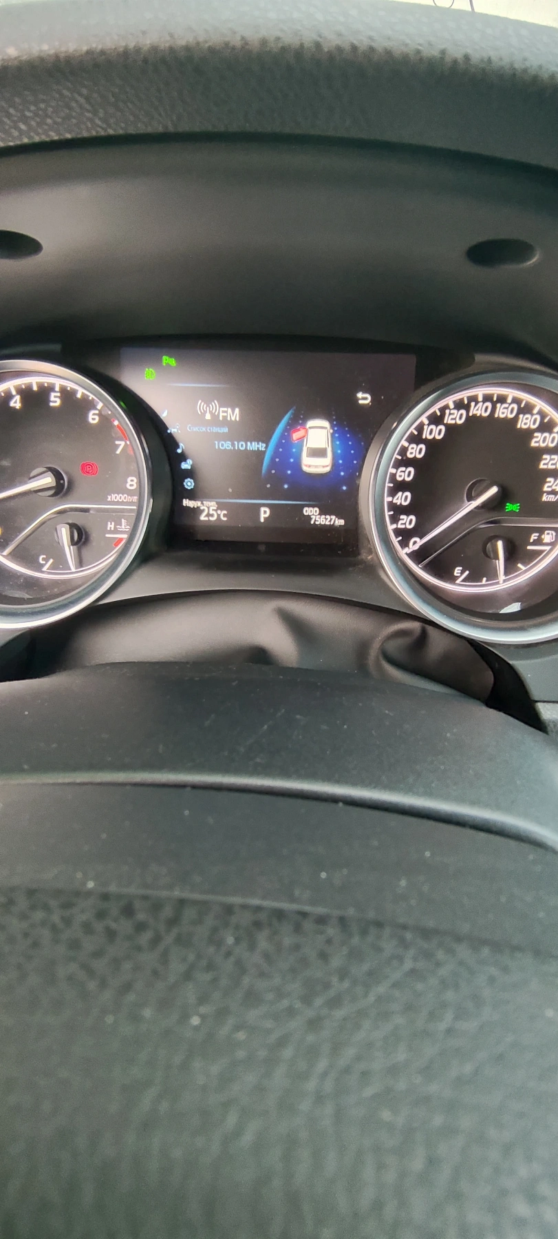 Toyota Camry, 2018г., передний привод, автомат