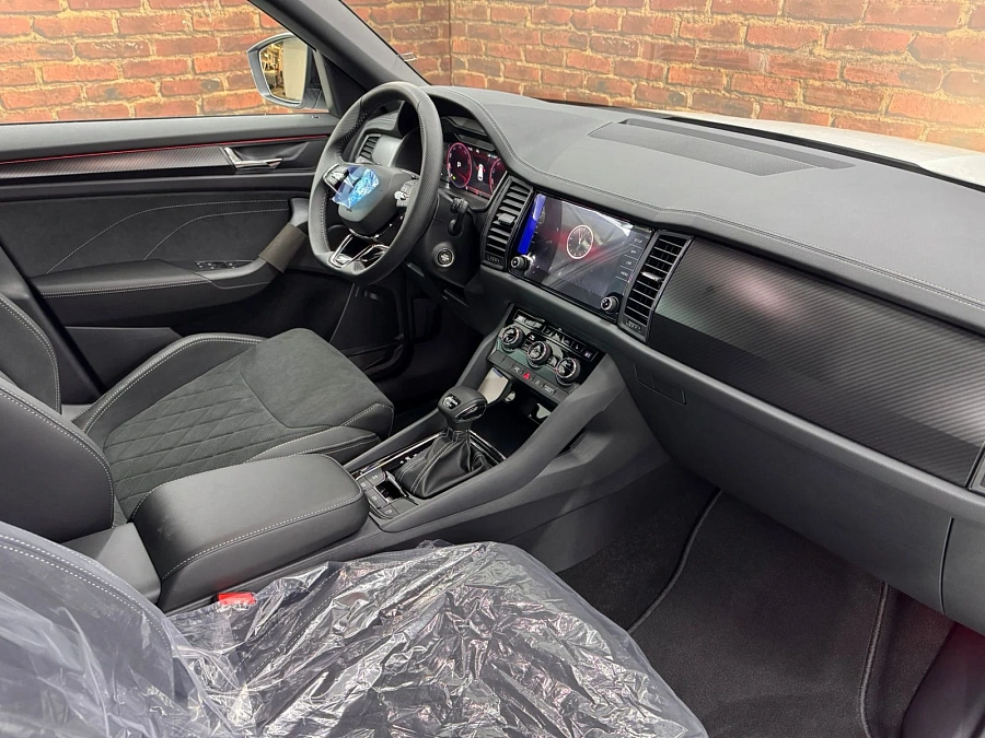 Skoda Kodiaq, 2025г., полный привод, робот
