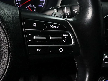 Kia Stinger, 2020г, задний привод, автомат