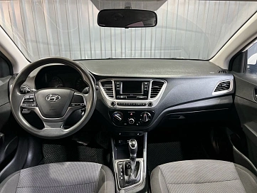 Hyundai Solaris, 2021г, передний привод, автомат