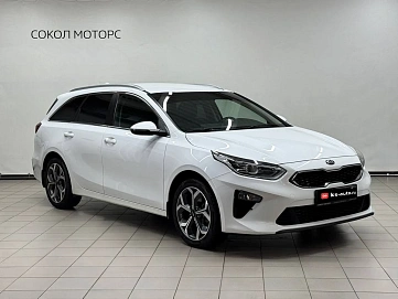 Kia Ceed, 2021г, передний привод, робот
