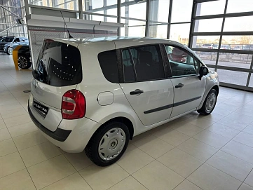 Renault Modus, 2008г, передний привод, робот