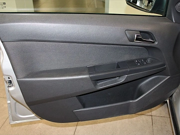 Opel Astra, 2011г, передний привод, механика