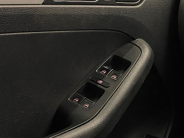 Volkswagen Jetta, 2012г, передний привод, автомат