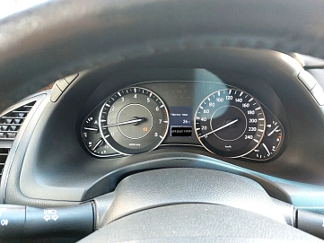 Nissan Patrol, 2011г, полный привод, автомат