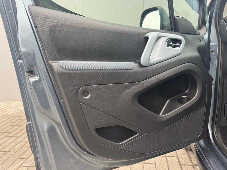 Citroen Berlingo, 2012г., передний привод, механика