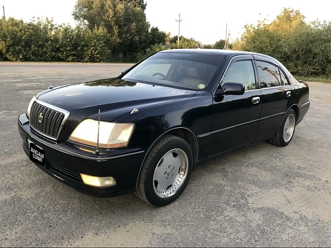 Toyota Crown Majesta, 1999г., задний привод, автомат