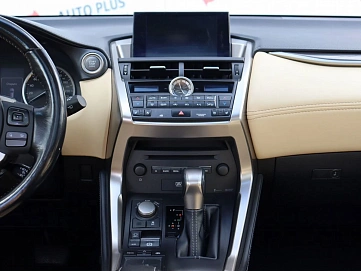 Lexus NX, 2014г, полный привод, автомат