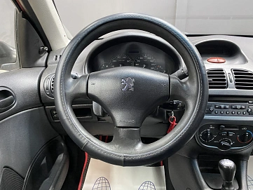Peugeot 206, 2006г, передний привод, механика