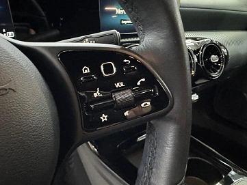 Mercedes-Benz A-Класс, 2019г, передний привод, робот