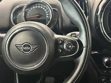 Mini , 2020г., передний привод, робот
