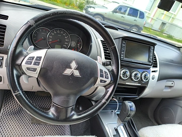 Mitsubishi Pajero Sport, 2011г, полный привод, автомат