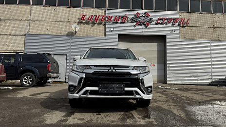 Mitsubishi Outlander, 2022г, передний привод, вариатор