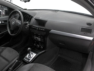 Opel , 2008г., передний привод, робот