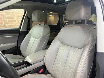 Audi e-tron, 2019г, полный привод, автомат