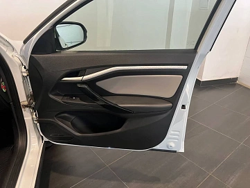 Lada (ВАЗ) Vesta, 2019г, передний привод, механика