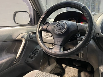 Toyota RAV4, 2003г, полный привод, автомат