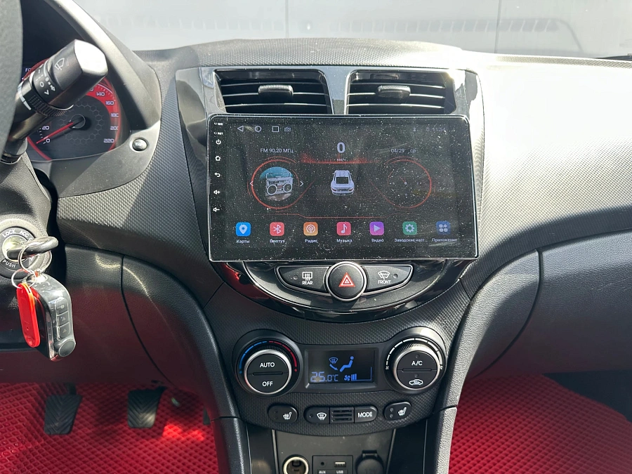Hyundai Solaris, 2016г., передний привод, механика