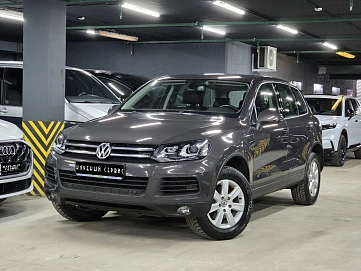 Volkswagen Touareg, 2010г, полный привод, автомат
