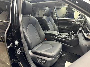 Toyota Highlander, 2025г, полный привод, автомат
