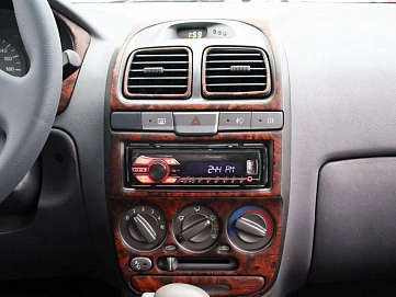 Hyundai Accent, 2004г, передний привод, автомат