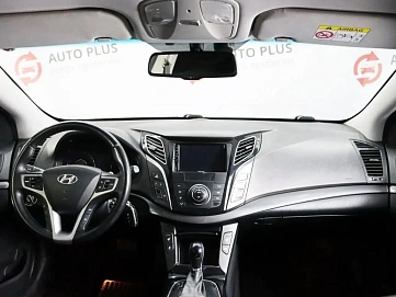 Hyundai i40, 2015г, передний привод, автомат