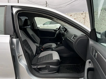 Volkswagen Jetta, 2012г, передний привод, автомат
