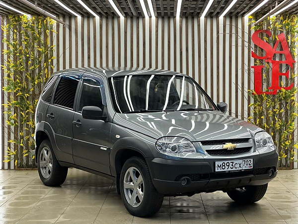 Chevrolet Niva, 2013г., полный привод, механика
