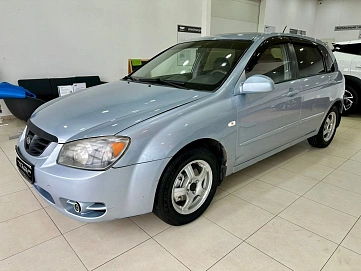 Kia Cerato, 2004г, передний привод, механика