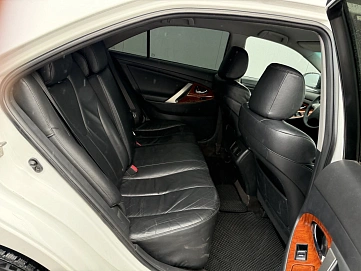 Toyota Camry, 2011г, передний привод, автомат